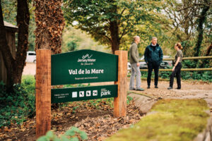 Photo of Val de la Mare reservoir entrance sign