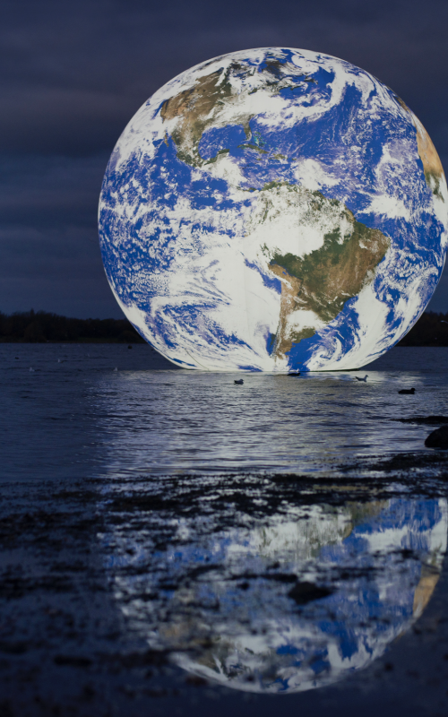 floating earth 1